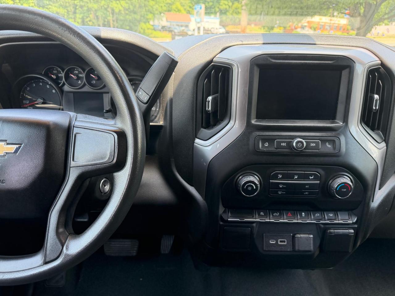 Chevrolet Silverado 1500 Custom Double Cab 2WD 2021