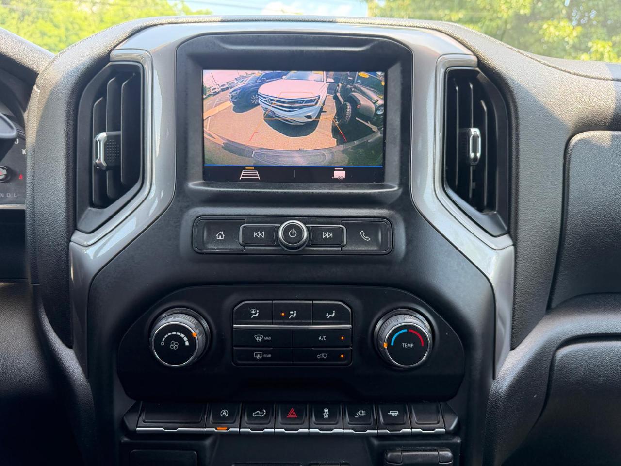 Chevrolet Silverado 1500 Custom Double Cab 2WD 2021