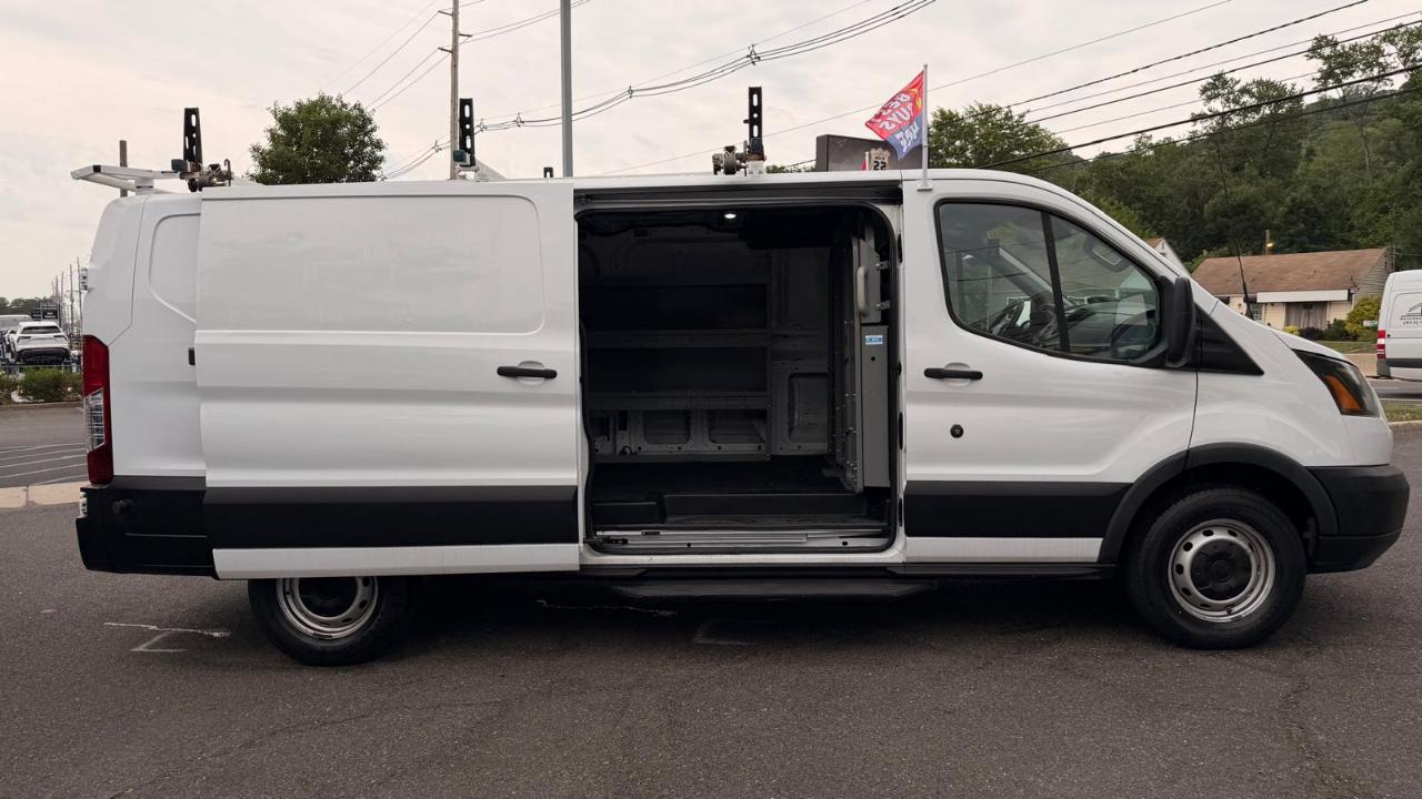 Ford Transit 350 Van Low Roof w/Sliding Pass. 148-in. WB 2019