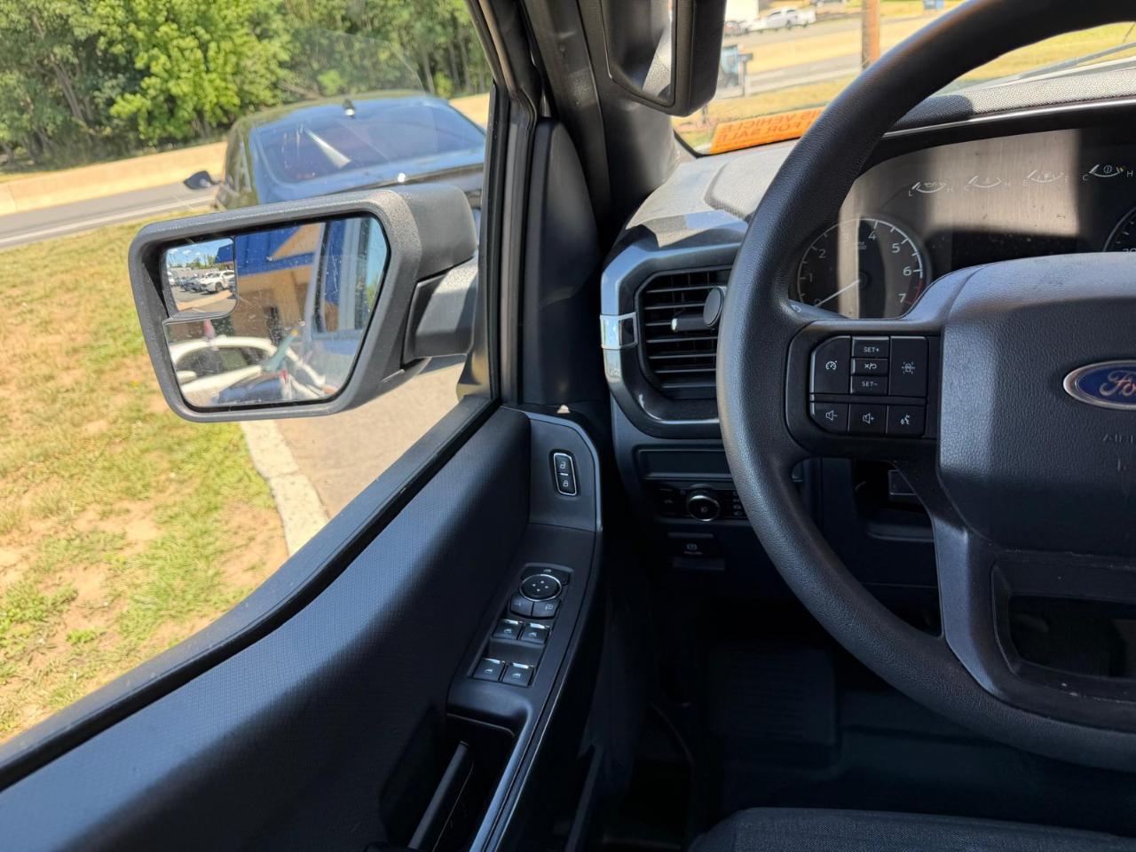 Ford F-150 Lariat SuperCrew 5.5-ft. Bed 4WD 2023