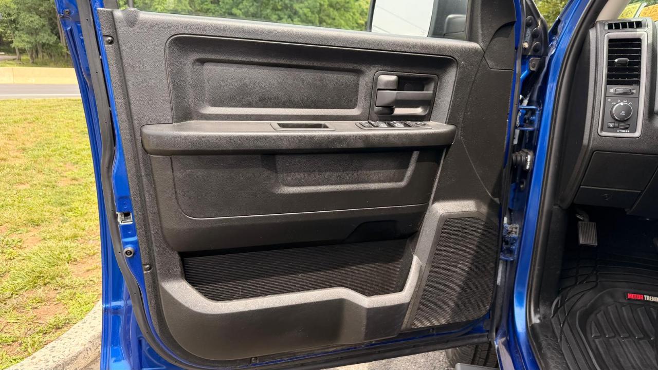 RAM 1500 Classic Tradesman Quad Cab 4WD 2019