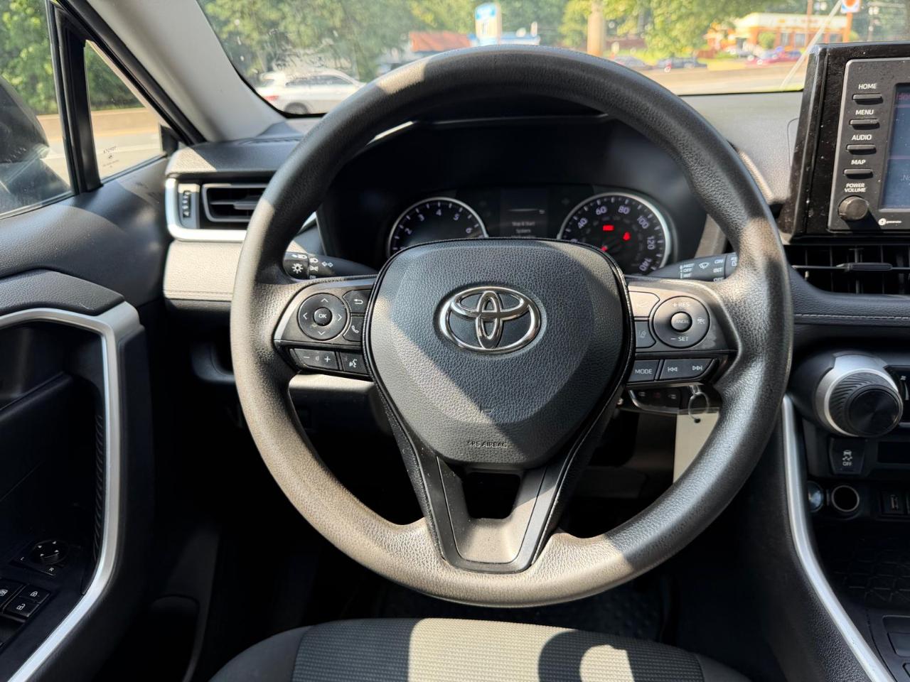 Toyota RAV4 LE AWD 2021