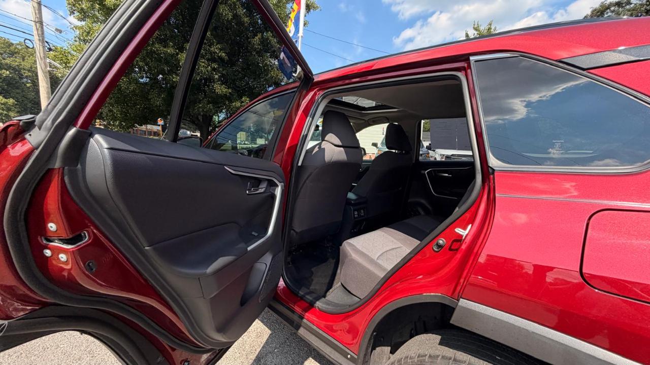 Toyota RAV4 XLE AWD 2019