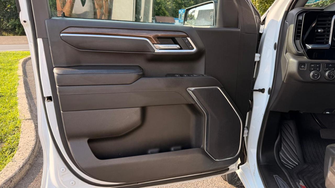 Chevrolet Silverado 1500 RST Crew Cab 4WD 2022
