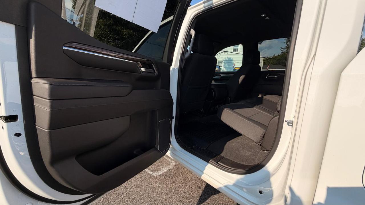 Chevrolet Silverado 1500 RST Crew Cab 4WD 2022
