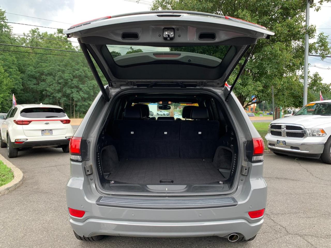 Jeep Grand Cherokee Laredo 4WD 2020