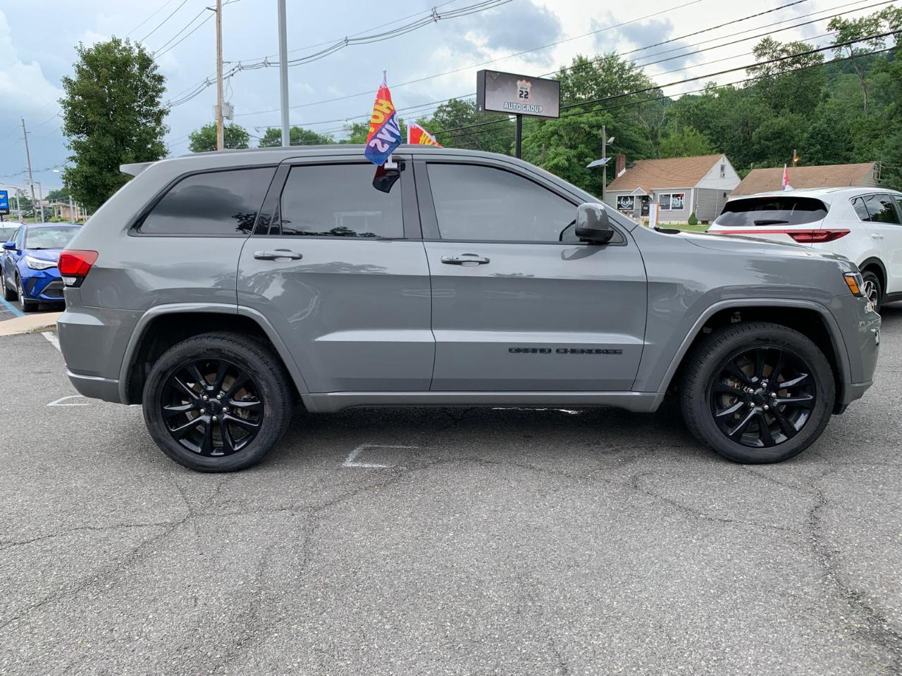 Jeep Grand Cherokee Laredo 4WD 2020