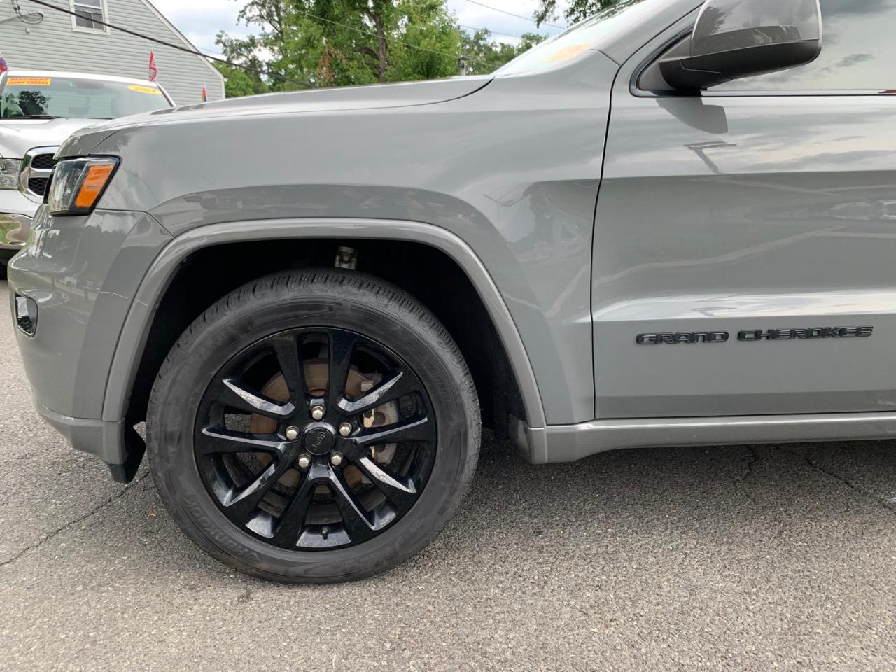 Jeep Grand Cherokee Laredo 4WD 2020