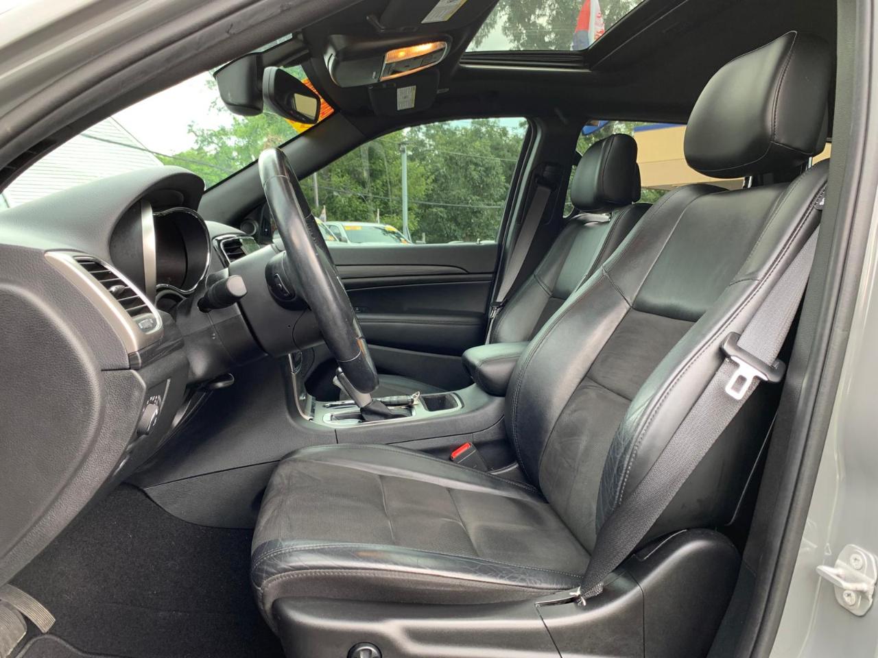 Jeep Grand Cherokee Laredo 4WD 2020