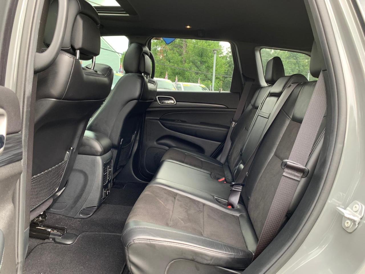 Jeep Grand Cherokee Laredo 4WD 2020