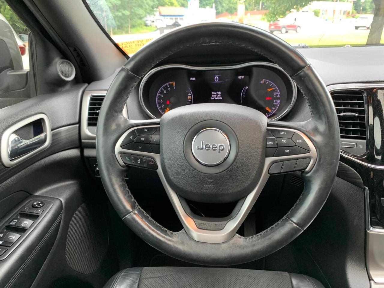 Jeep Grand Cherokee Laredo 4WD 2020