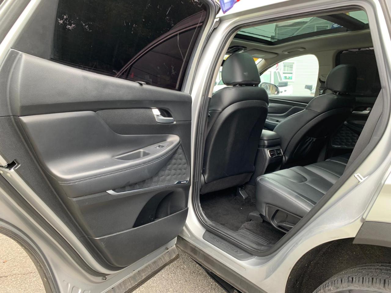 Hyundai Santa Fe SEL AWC w/Premium Package 2023