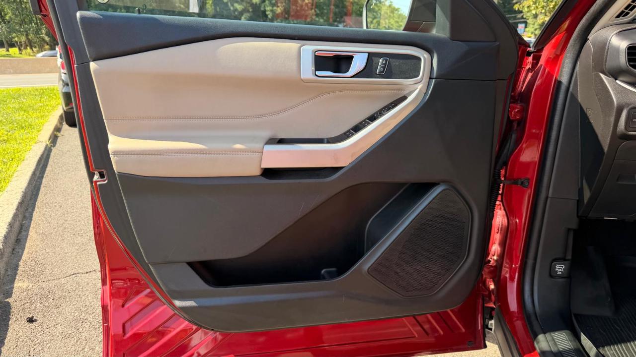 Ford Explorer XLT AWD 2022