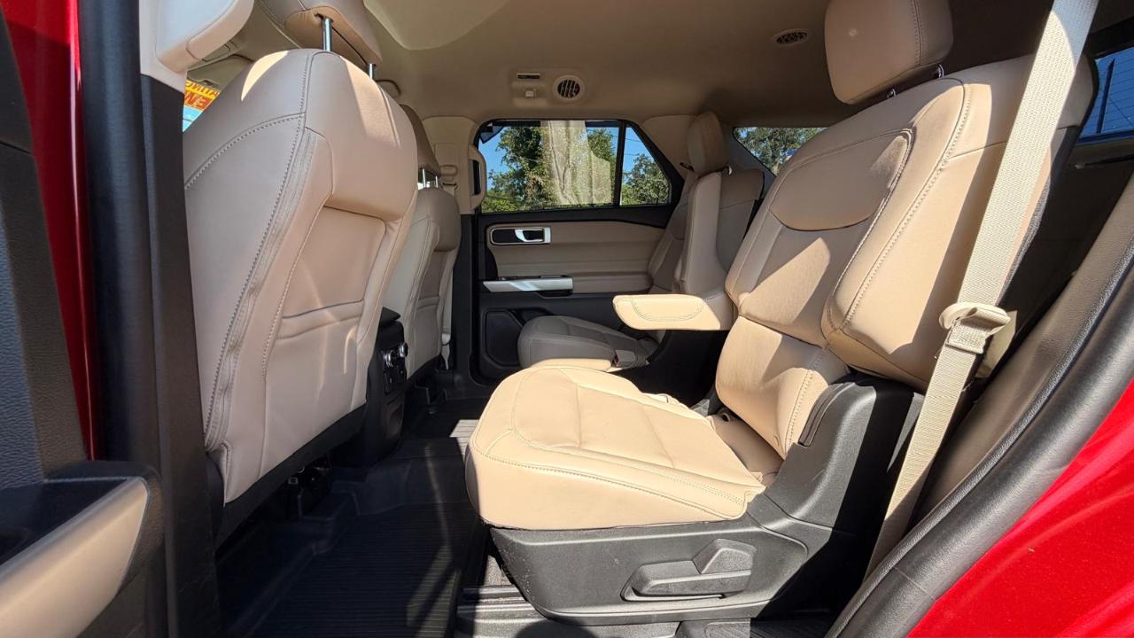 Ford Explorer XLT AWD 2022