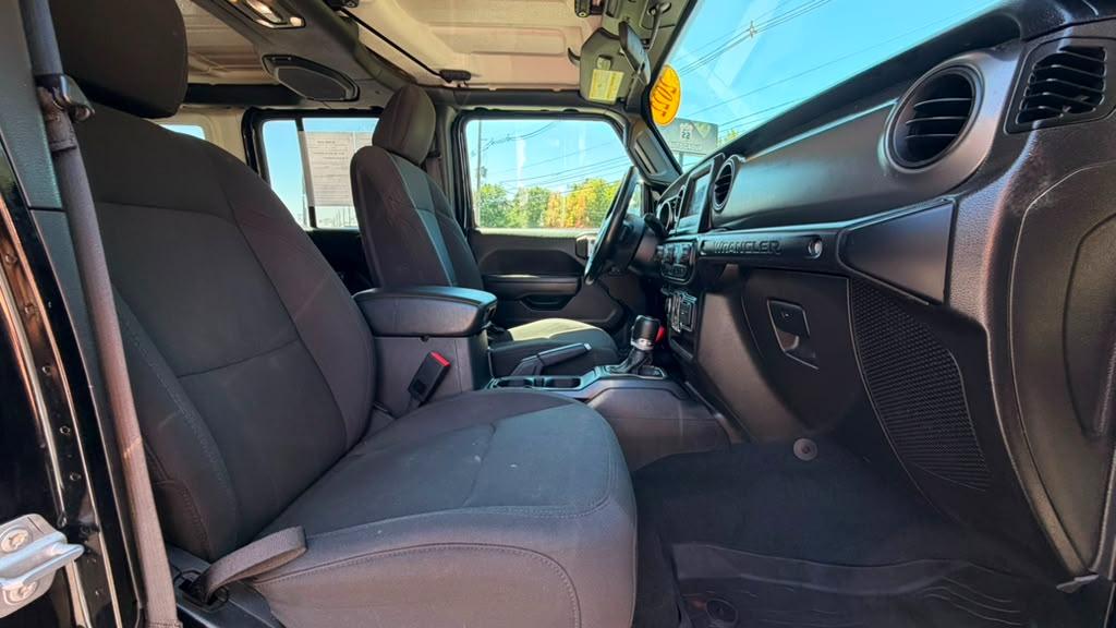 Jeep Wrangler Unlimited Sport 2022
