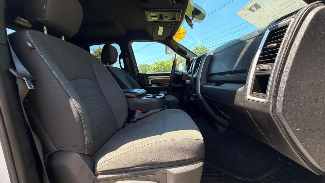 RAM 1500 SLT Quad Cab 4WD 2021