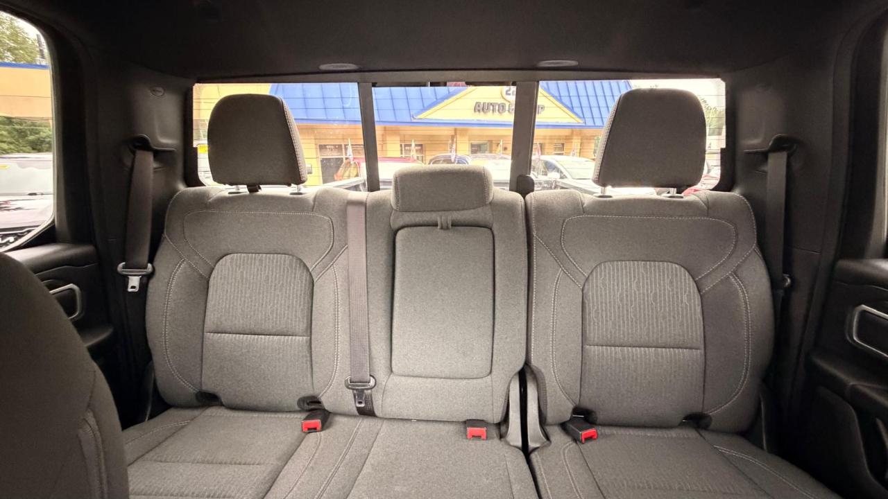 RAM 1500 Big Horn Quad Cab 4WD 2020