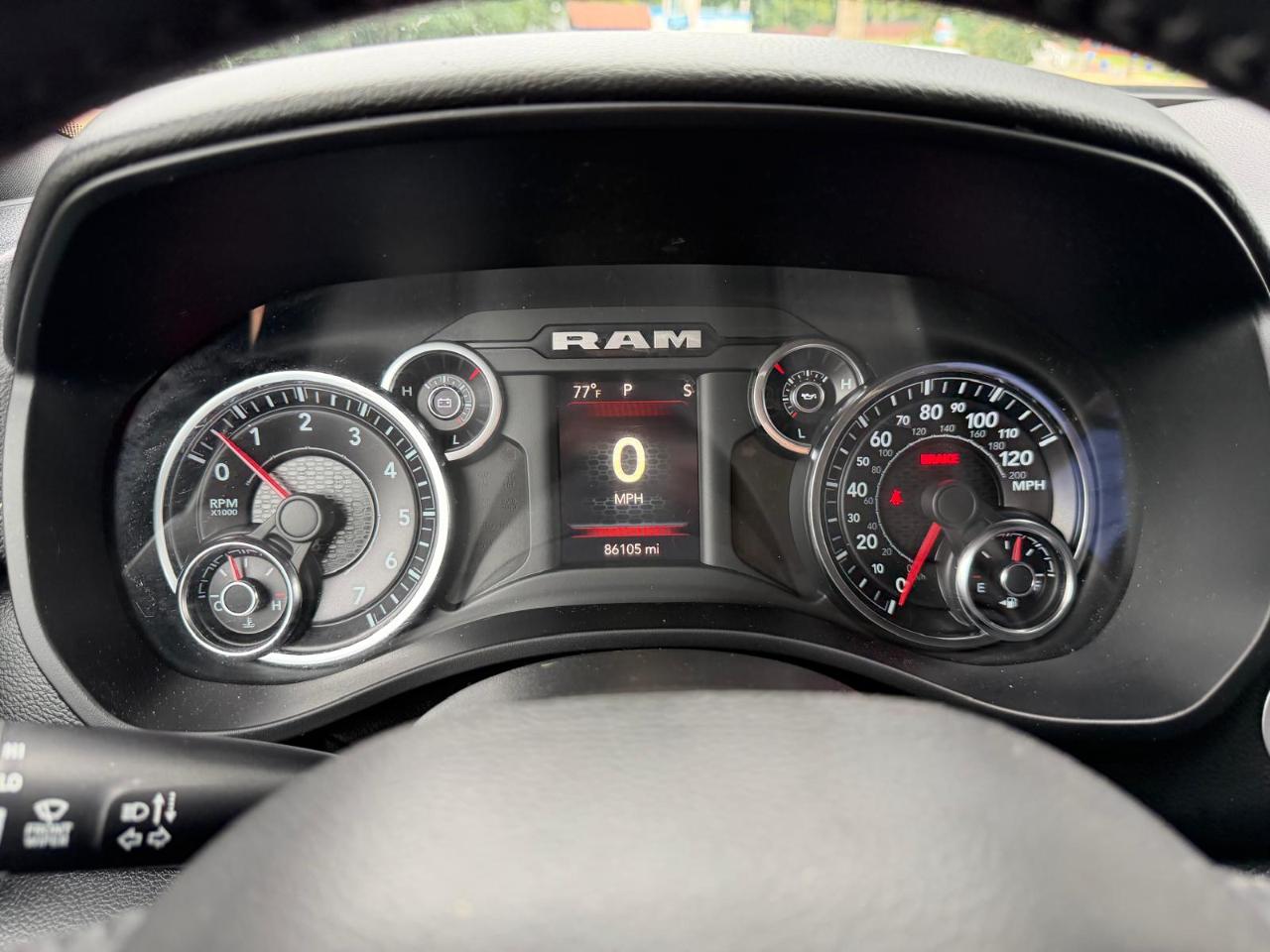 RAM 1500 Big Horn Quad Cab 4WD 2020