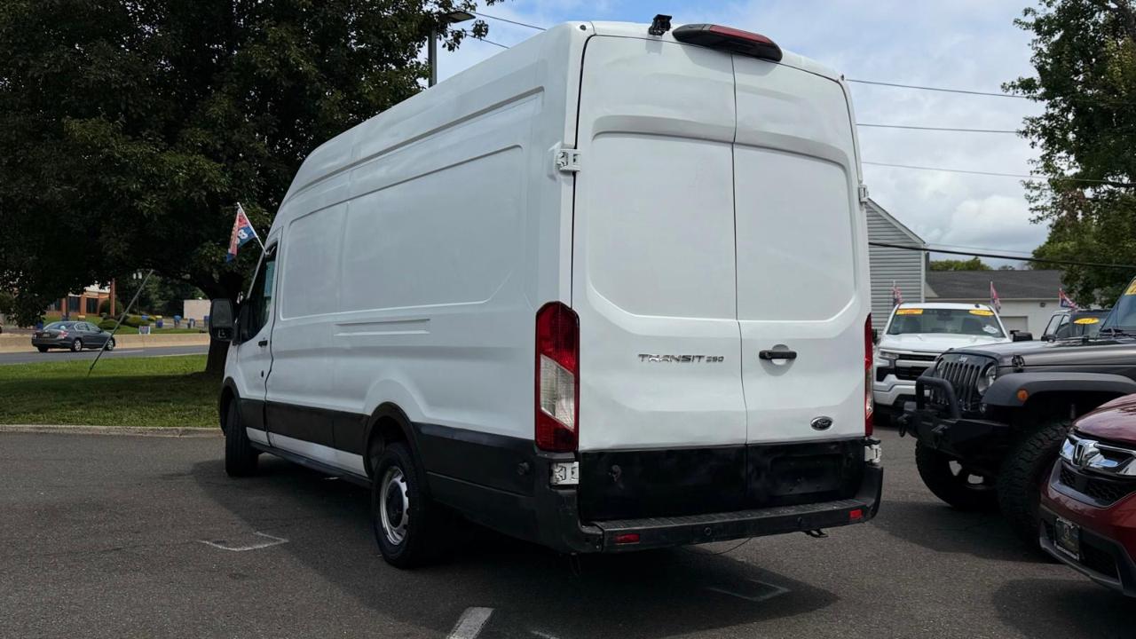 Ford Transit 250 Van High Roof w/Sliding Pass. 148-in. WB EL 2020