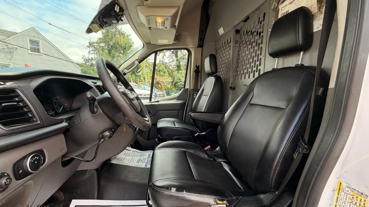 Ford Transit 250 Van High Roof w/Sliding Pass. 148-in. WB EL 2020