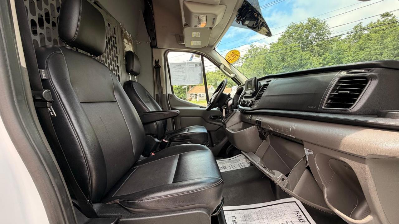 Ford Transit 250 Van High Roof w/Sliding Pass. 148-in. WB EL 2020