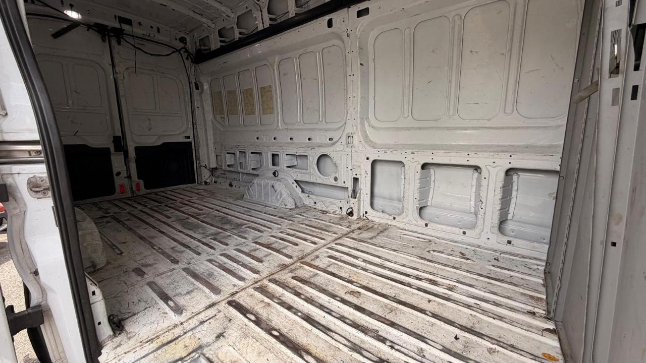 Ford Transit 250 Van High Roof w/Sliding Pass. 148-in. WB EL 2020