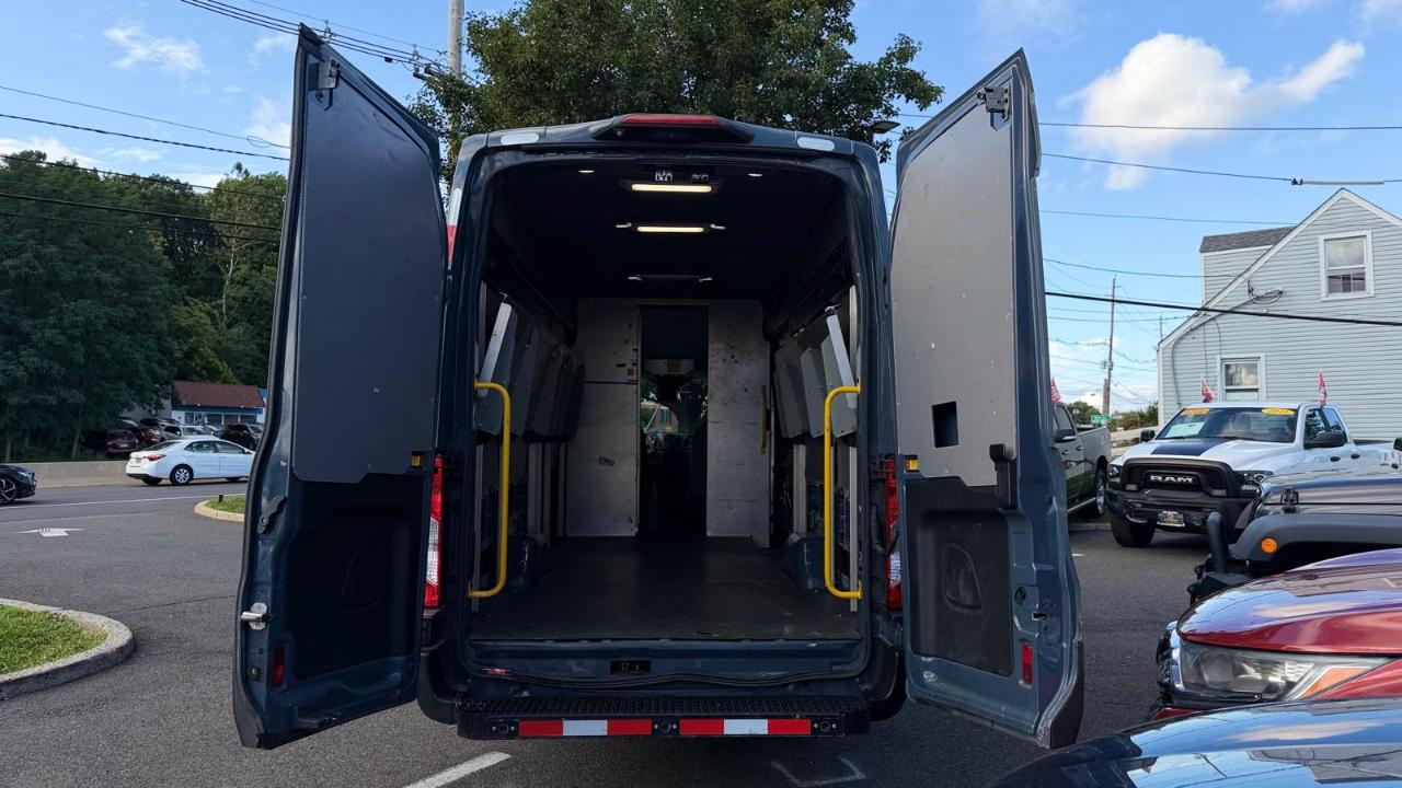 Ford Transit 250 Van High Roof w/Sliding Pass. 148-in. WB EL 2019