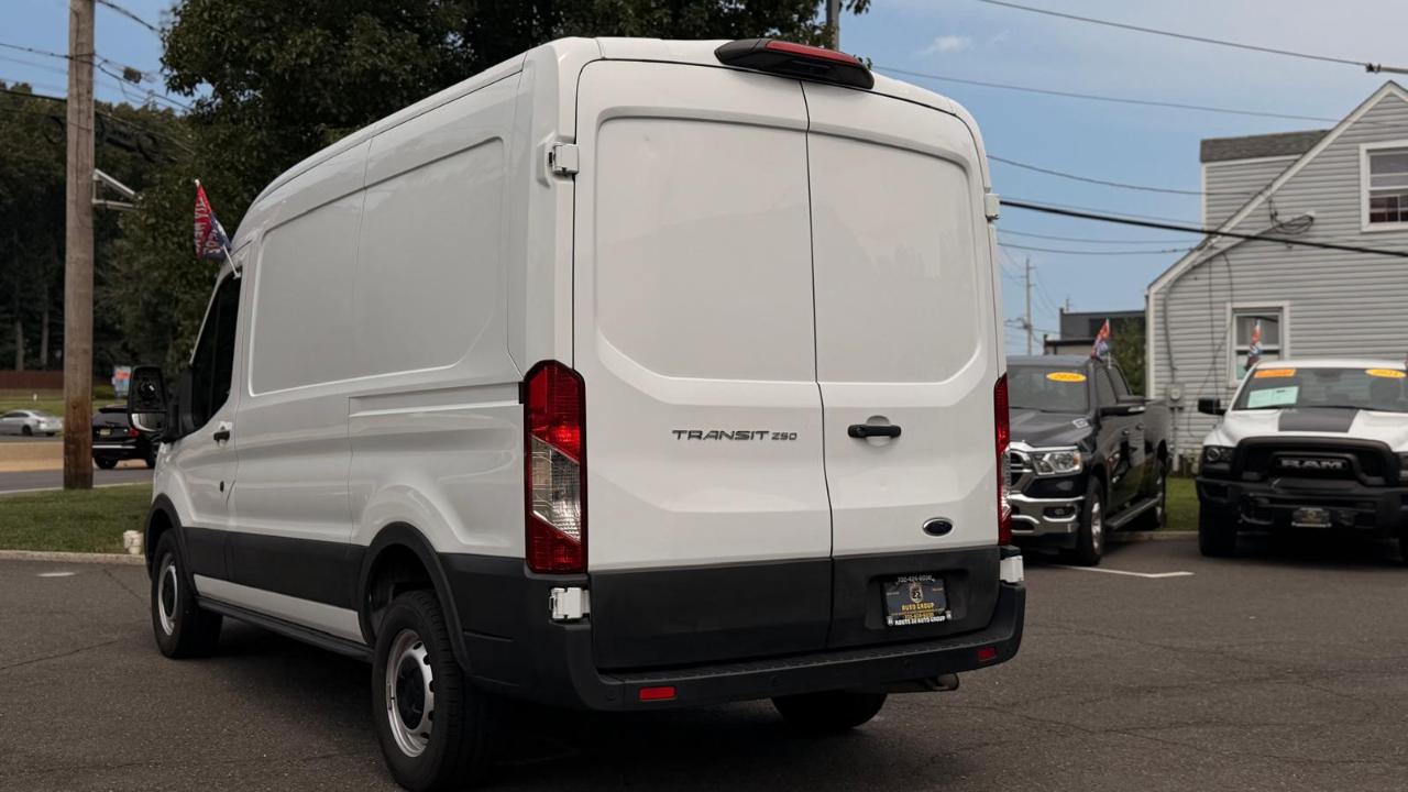 Ford Transit 250 Van 2023