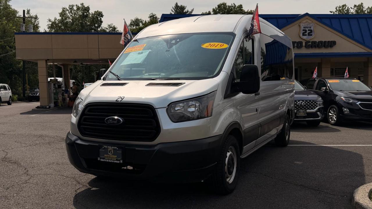 Ford Transit 350 Wagon Med. Roof XL w/Sliding Pass. 148-in. WB 2019