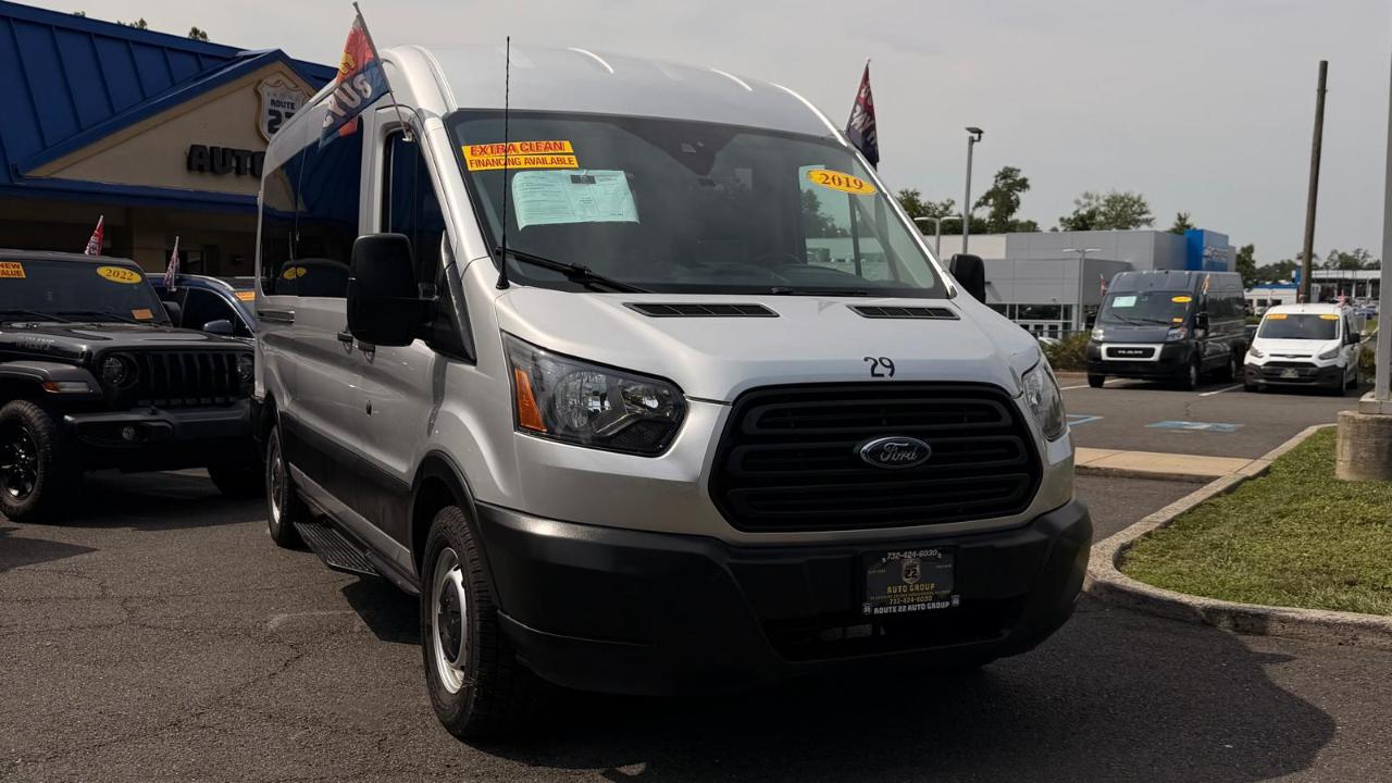 Ford Transit 350 Wagon Med. Roof XL w/Sliding Pass. 148-in. WB 2019