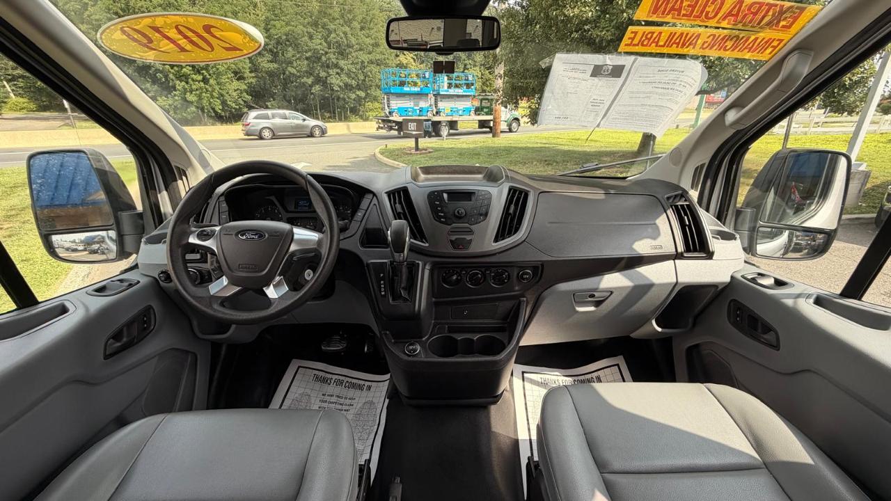 Ford Transit 350 Wagon Med. Roof XL w/Sliding Pass. 148-in. WB 2019