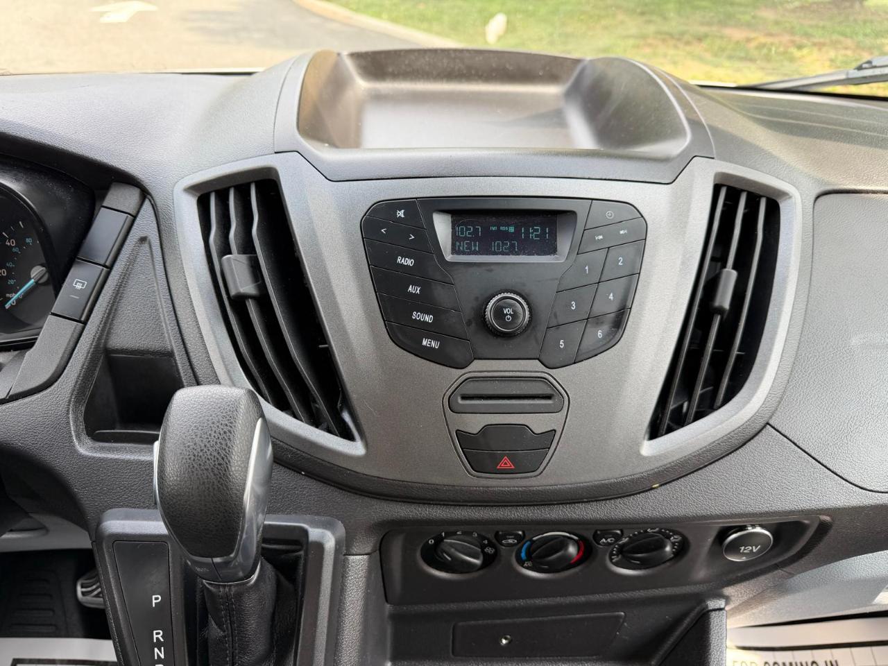 Ford Transit 350 Wagon Med. Roof XL w/Sliding Pass. 148-in. WB 2019