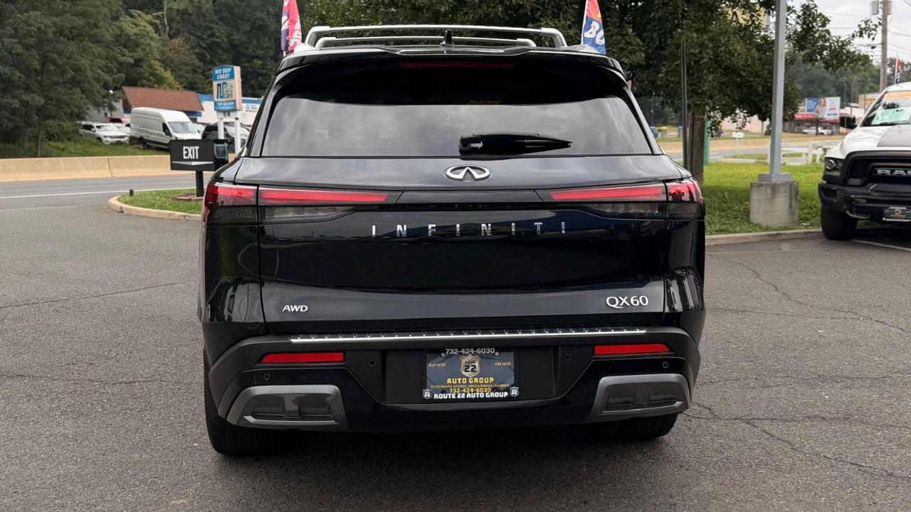 Infiniti QX60 LUXE AWD 2022