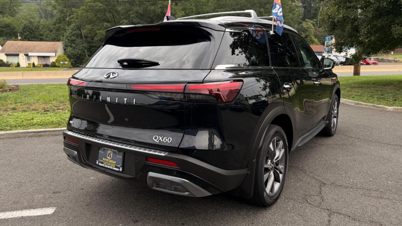 Infiniti QX60 LUXE AWD 2022
