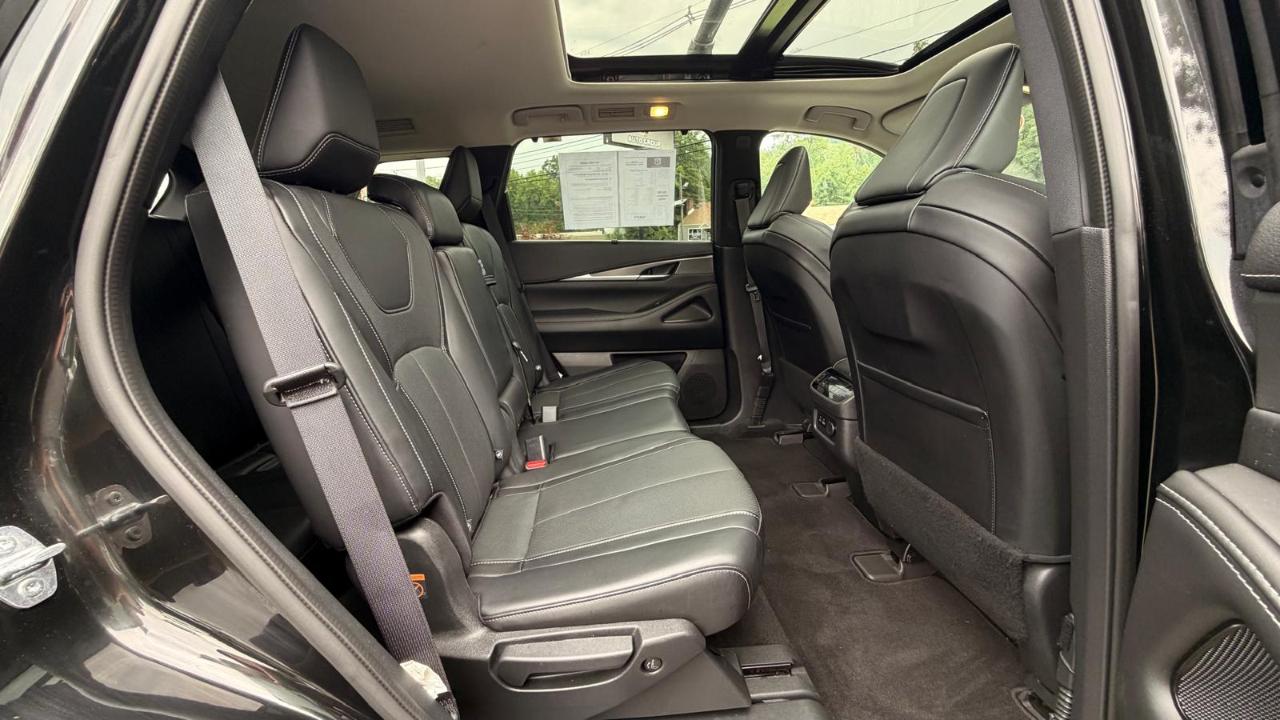 Infiniti QX60 LUXE AWD 2022