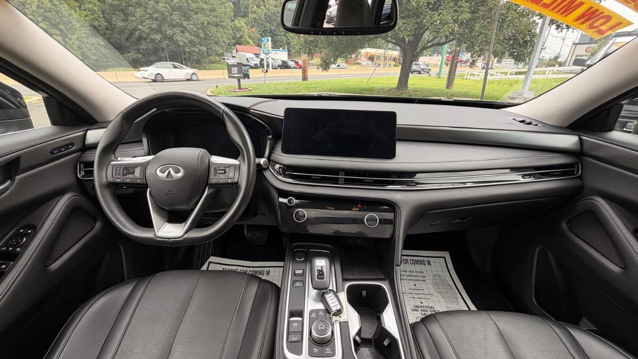 Infiniti QX60 LUXE AWD 2022