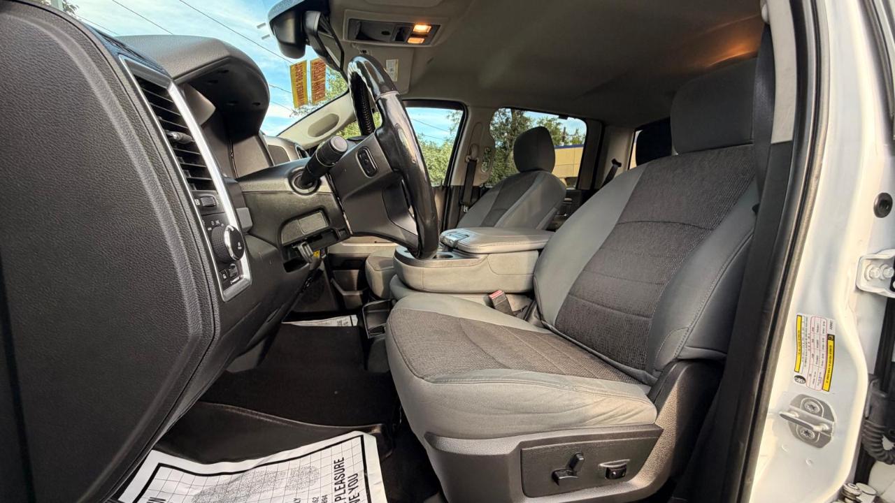 RAM 1500 SLT Crew Cab SWB 4WD 2018