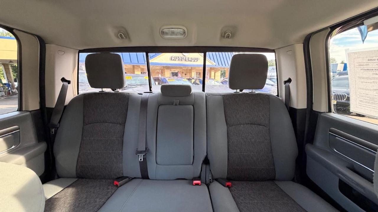 RAM 1500 SLT Crew Cab SWB 4WD 2018