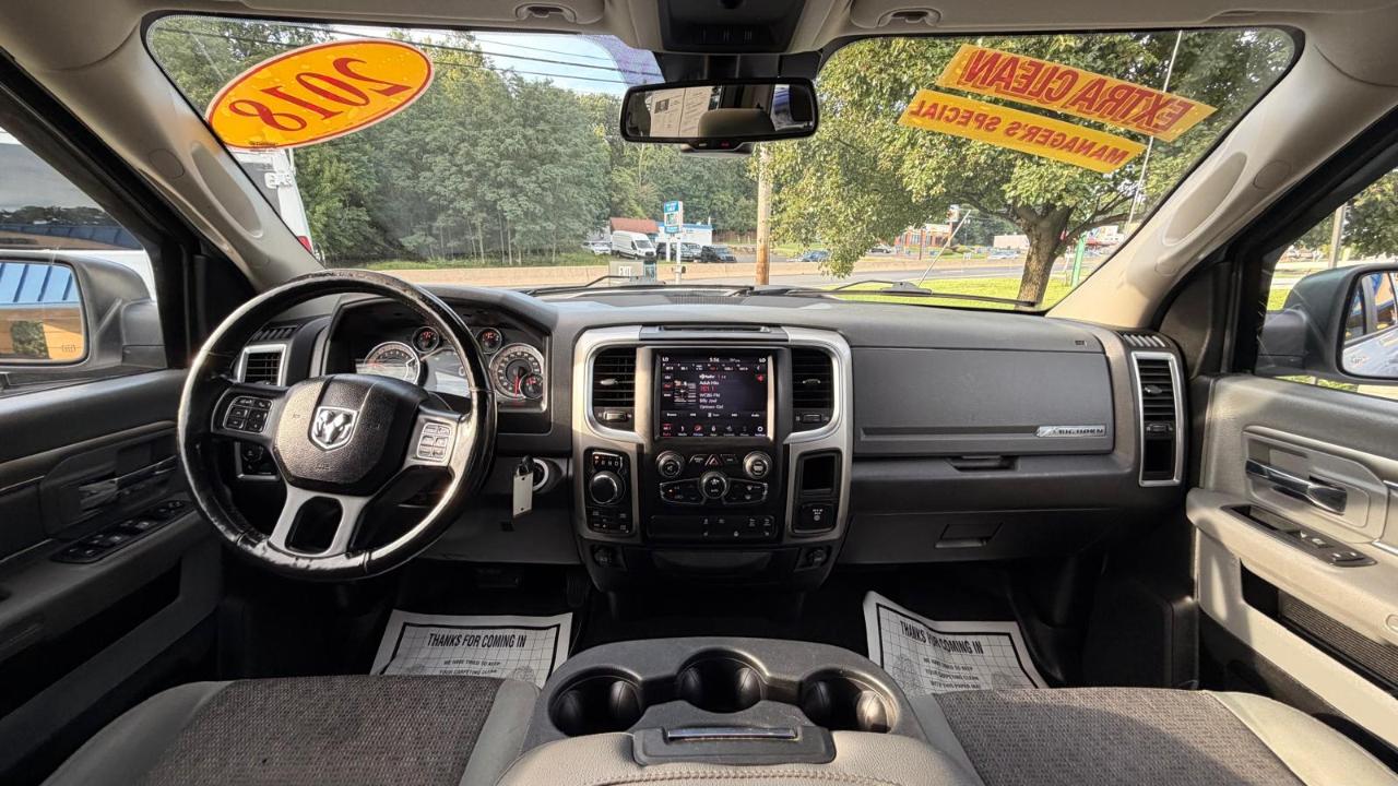 RAM 1500 SLT Crew Cab SWB 4WD 2018