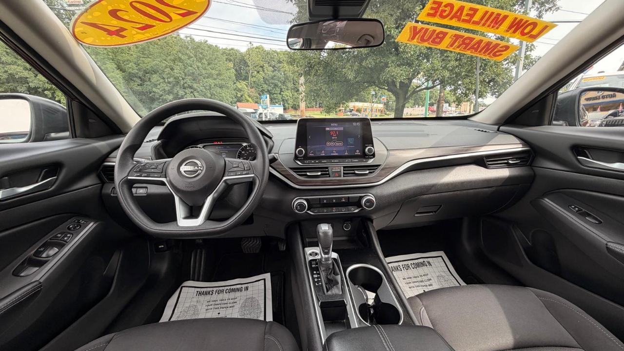 Nissan Altima 2.5 SV 2024