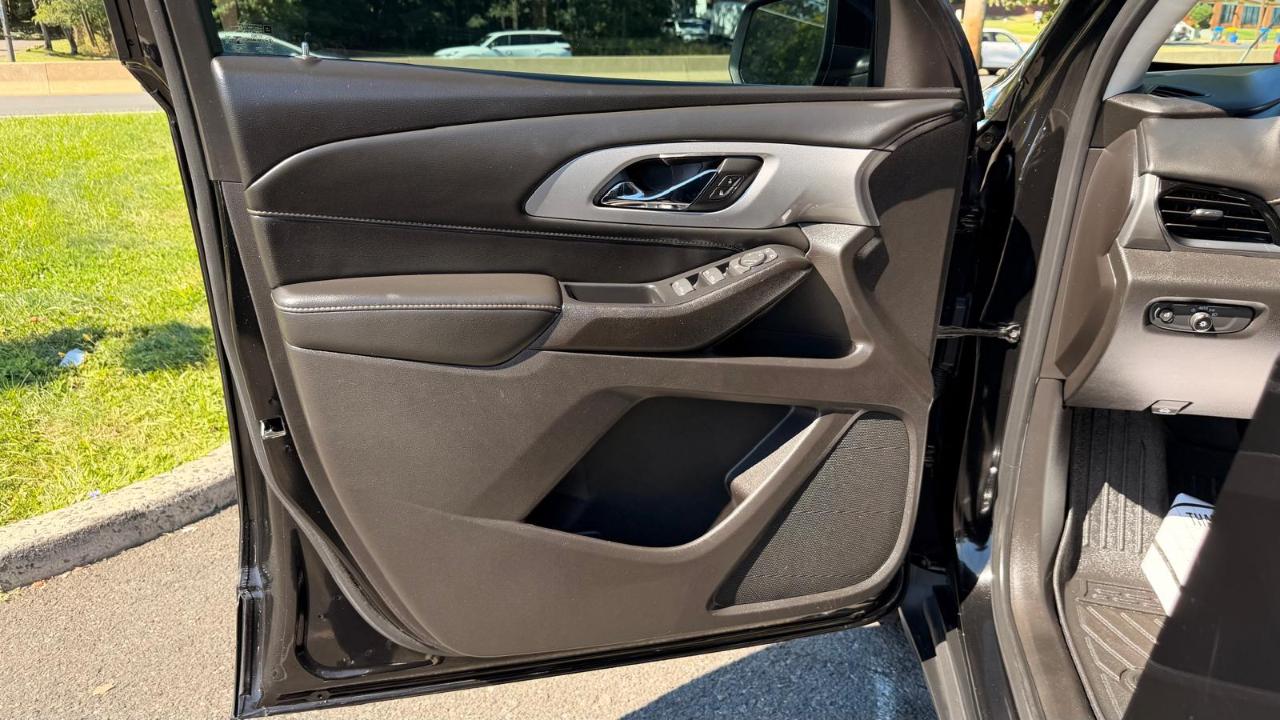 Chevrolet Traverse LS AWD 2021