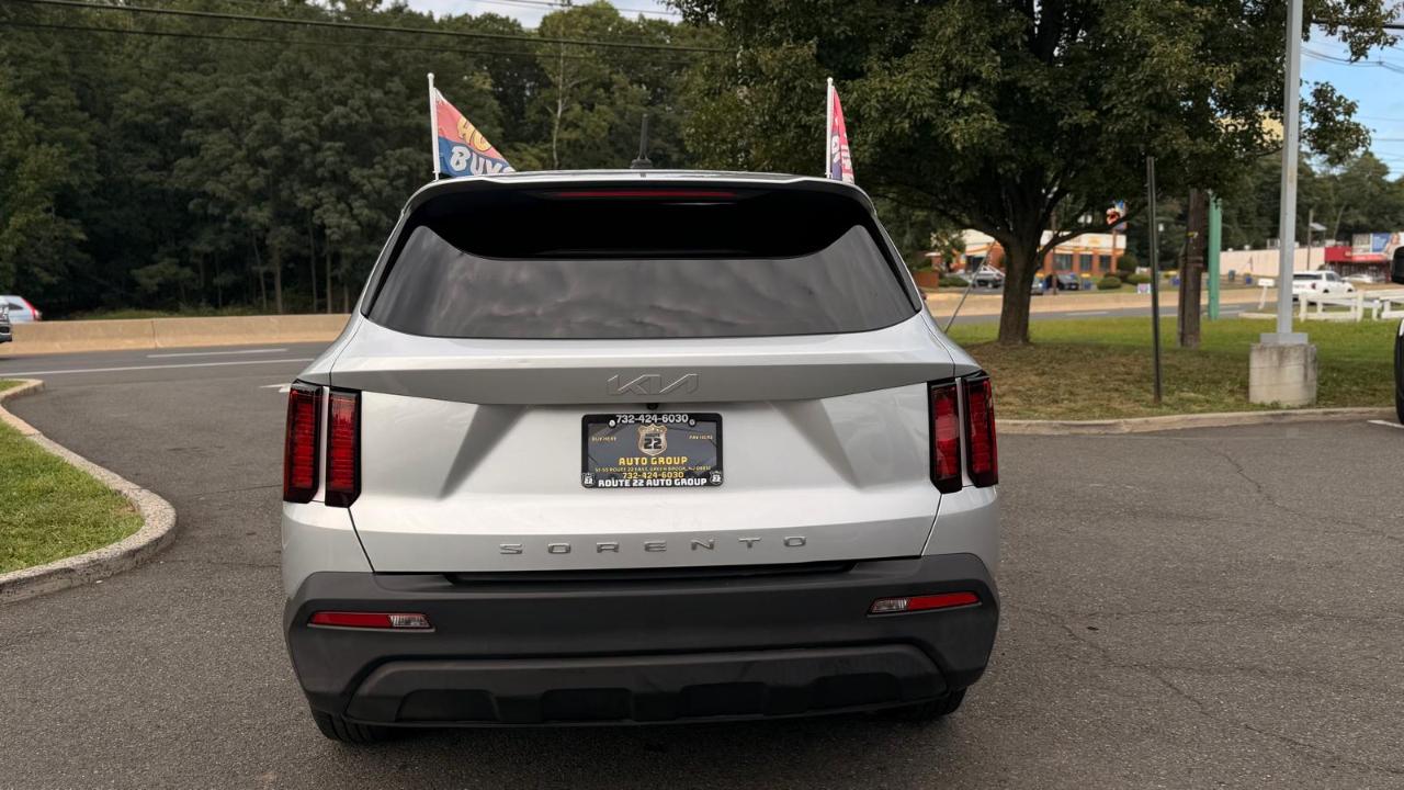 Kia Sorento LX 2WD 2022
