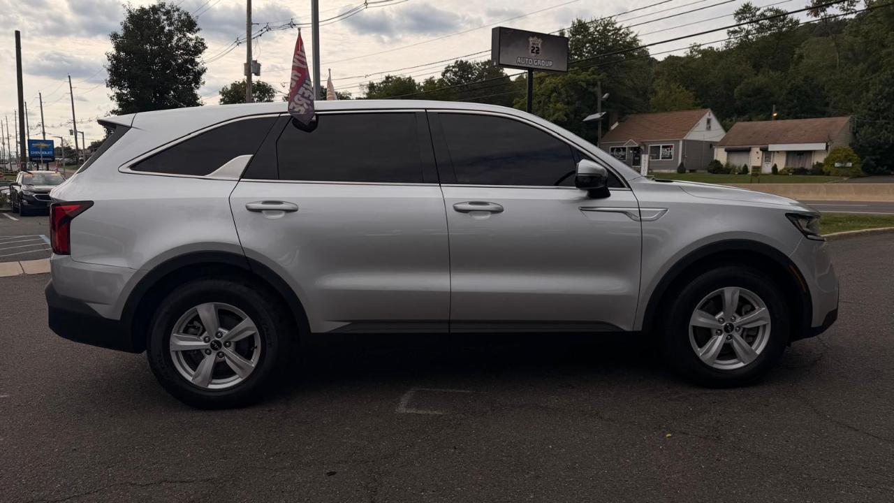 Kia Sorento LX 2WD 2022