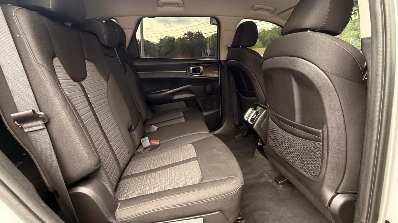 Kia Sorento LX 2WD 2022