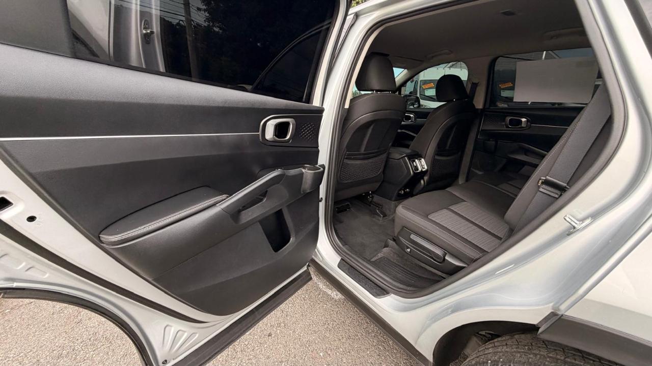 Kia Sorento LX 2WD 2022