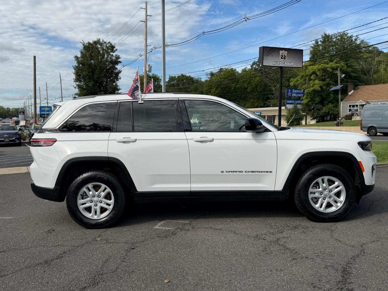 Jeep Grand Cherokee Laredo 4WD 2023