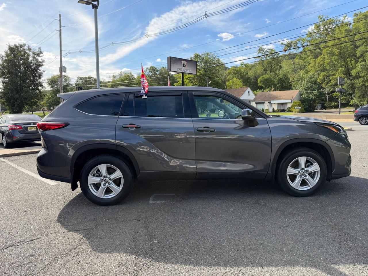 Toyota Highlander LE AWD V6 2021