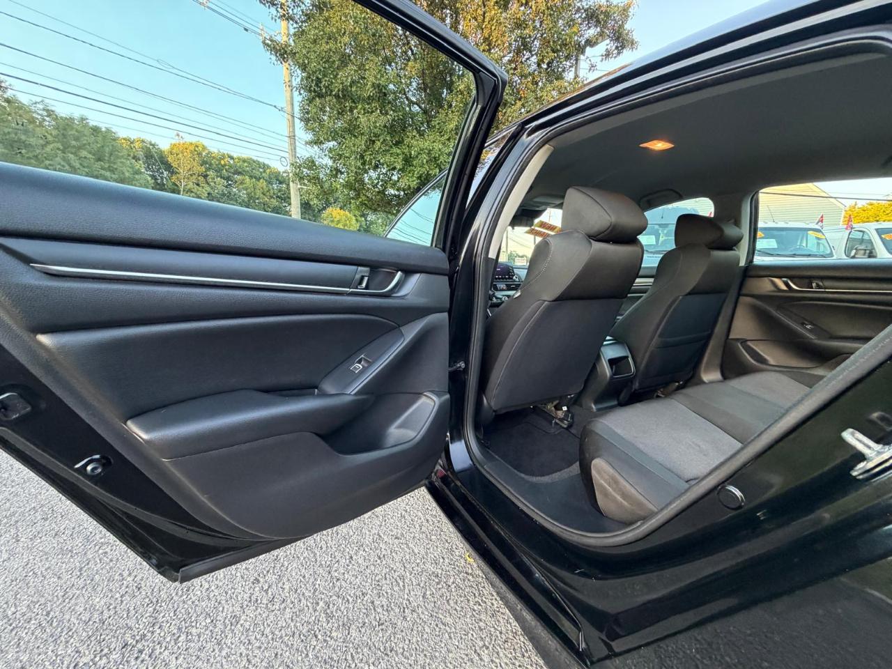Honda Accord LX CVT 2020