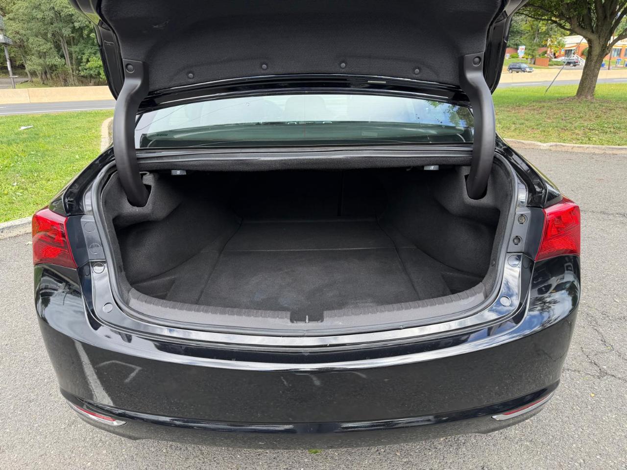 Acura TLX Base 2.4L 2019