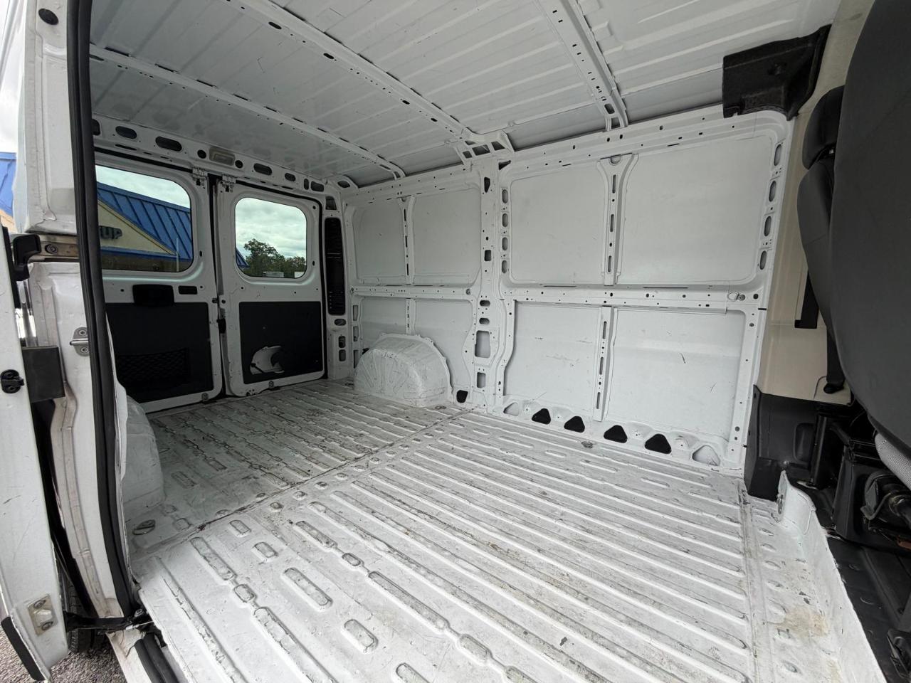 RAM Promaster 1500 Low Roof Tradesman 136-in. WB 2019
